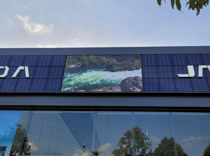 z7087844556881_96aaf178fba2e4095655178f2e687dc4